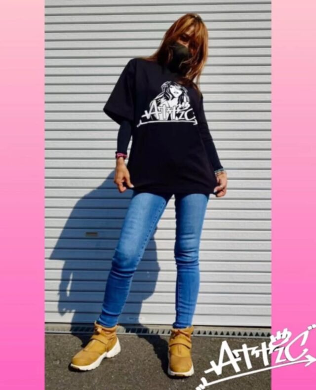 NewATTCストリートロゴTシャツをATTCWEBショップで予約販売を開始！！

7.1ozのしっかりとした生地なので、繰り返しの洗濯にも強く、型崩れしにくいのが特徴です。長く愛用したい方におすすめです。

Tシャツ1枚お買い上げでストリートロゴステッカープレゼント1枚プレゼント！

*ご予約は18日で締め切らせていただきますので宜しくお願いします。

https://atticishop.thebase.in/

#ATTIC
#Tシャツ
#chocomako
#ストリート
#ロゴ